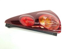 1607990380 feu arrière droit