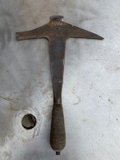 marteau de couvreur ardoisier outil ancien en tres bon etat