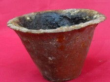 terre cuite vernisèe , ancien pot à résine ...