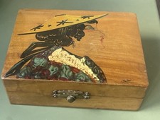 Boîte à bijoux 1940 Signée