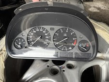 Compteur BMW série 5 E39 62118381195 62 11 8 381 195