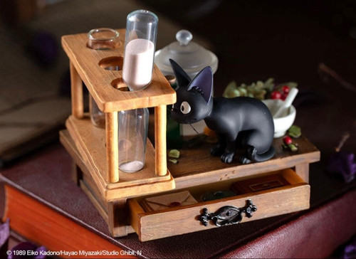 Figurine laboratoire ghibli - de,