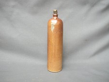 Ancienne bouteille en grès