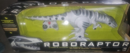 Wow wee roboraptor remote - wow,