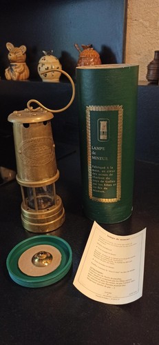 Ancienne lampe lanterne - lampe, /