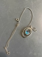 Pendentif moderniste double