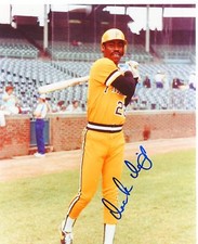DICK  DAVIS    PITTSBURGH  PIRATES    SIGNED 8X10