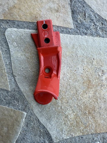 Pièce support tronçonneuse - pièce,
