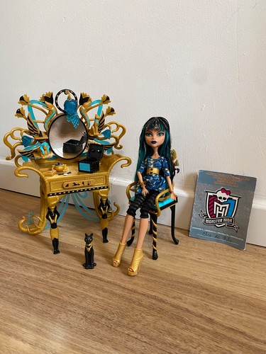 Poupée monster high - monster, de