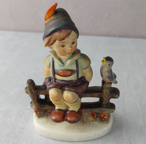 Ancienne figurine statuette - /,