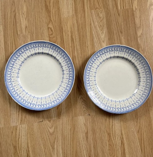 Deux grande assiettes - grande,