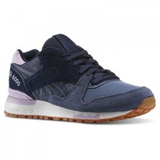 Chaussures Universel femmes