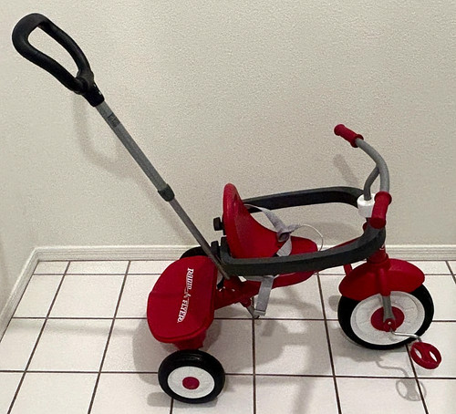 Radio flyer stroll - stroll, n