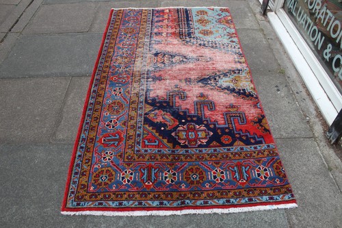 Tapis oriental traditionnel - traditionnel, en