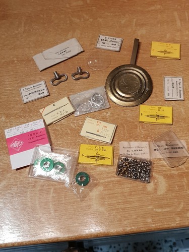 Lot pièces horlogerie divers