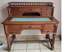 Bureau à gradin 9 tiroirs style Louis XIII Chêne massif époque XIXème