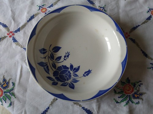 Grand plat creux - ,