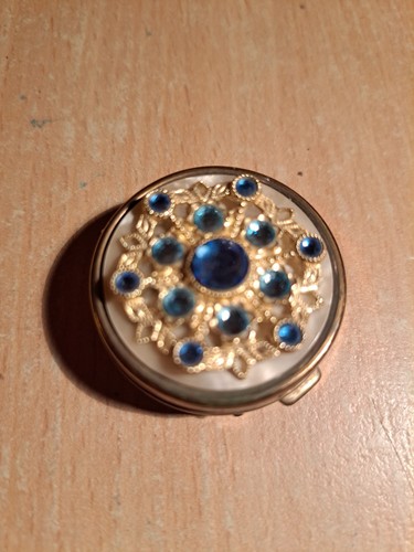 Boîte pilules vintage avec - vintage,
