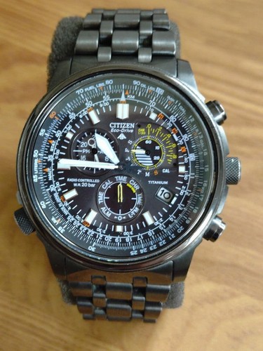 Montre radiocommandée citizen - montre,