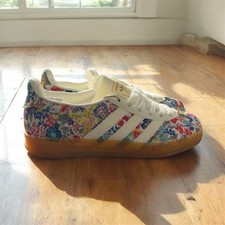 Baskets Adidas Gazelle motif