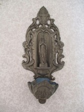 BENITIER EN ETAIN ARGENTé.  VIERGE MARIE.  JESUS CHRIST. RELIGION. DIEU.