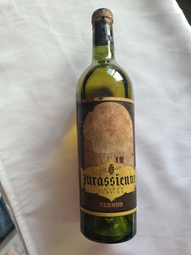 Liqueur jurassienne pernod - liqueur,