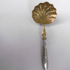 cuillere a saupoudrer  metal