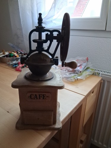 Ancien moulin café roue - ancien,
