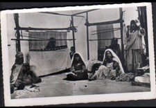 GHARDAIA (ALGERIE) ATELIER de TISSAGE de TAPIS animé / OUED M'ZAB en 1959