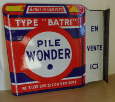 Plaque émaillée Pile Wonder 40 cm par 45 cm Emaillerie Alsacienne