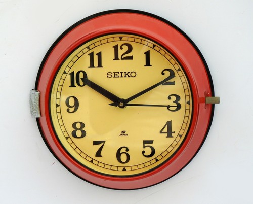 Horloge murale vintage