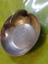 Ancien tastevin en étain 85 % – poinçonné – fait main – décor poignée