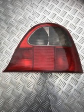 feu arrière  droite (