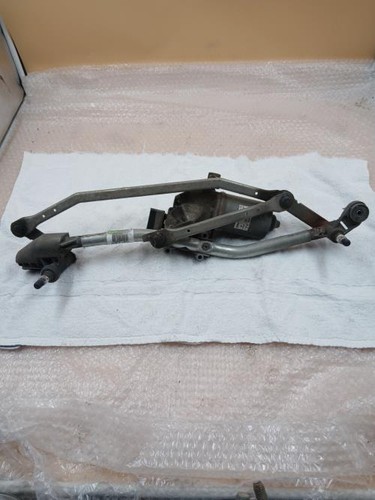 Moteur essuie glace avant