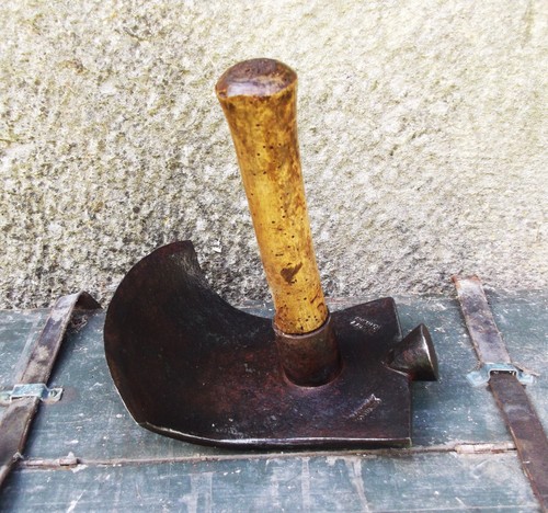 Ancien outil herminette - ancien,