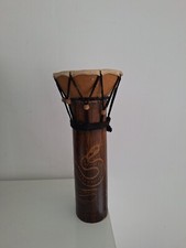 Instrument De Musique Tambour, Djembé africain bois. Tam-tam 