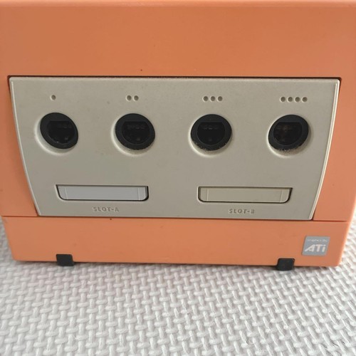 Nintendo gamecube console - nintendo,