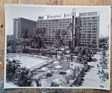 DISNEYLAND HOTEL photo vintage ancienne argentique presse Anaheim disney parc