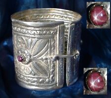Huge antique 193g sterling silver bangle, 3 star rubies over 15 carats