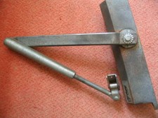 GROOM  Ferme-porte de marque  GROOM Neuf fabriqué en france