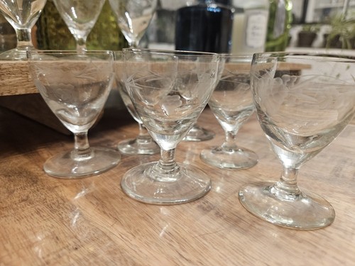 Petits verres à liqueur - petits,