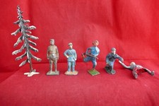 Soldats de plomb creux