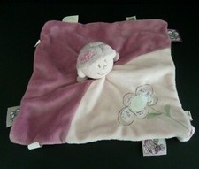 166. DOUDOU PLAT CARRE NOUKIE'S POUPEE KENZA FILLE ROSE MAUVE FLEUR - TTBE
