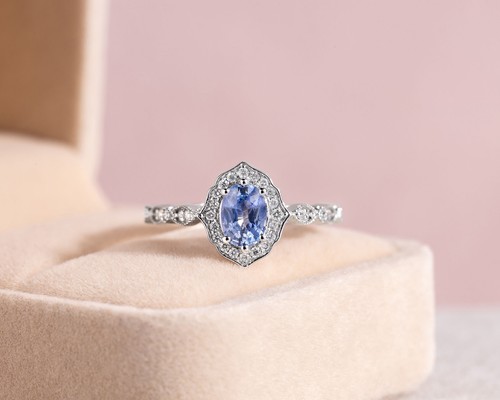 Oval blue sapphire - oval, &