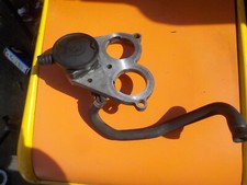 rechauffeur (entretoise ) boitier papillon bmw e36 /316i et 318i ref:1.739.646