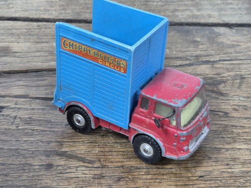 Camion cirque corgi toys - cirque,