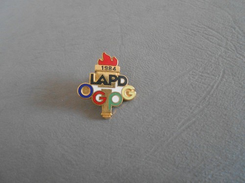 Pin sport jeux - pin's,