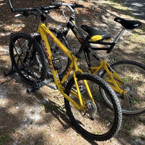 Mountain bike giant - mountain, se1