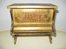 ANCIEN PETIT PIANO EN BOIS