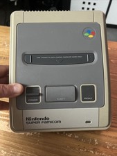 NINTENDO SUPER FAMICOM SEULE JAUNIE FONCTIONNELLE